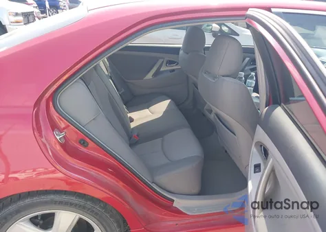 2011 Toyota Camry Se z USA, uszkodzony, nr VIN 4T1BF3EK5BU754117